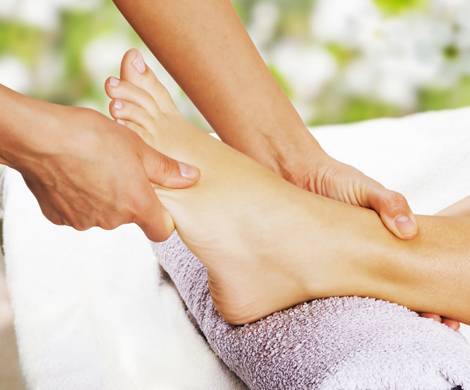 Foot Massage - 30min* available at certain locations only